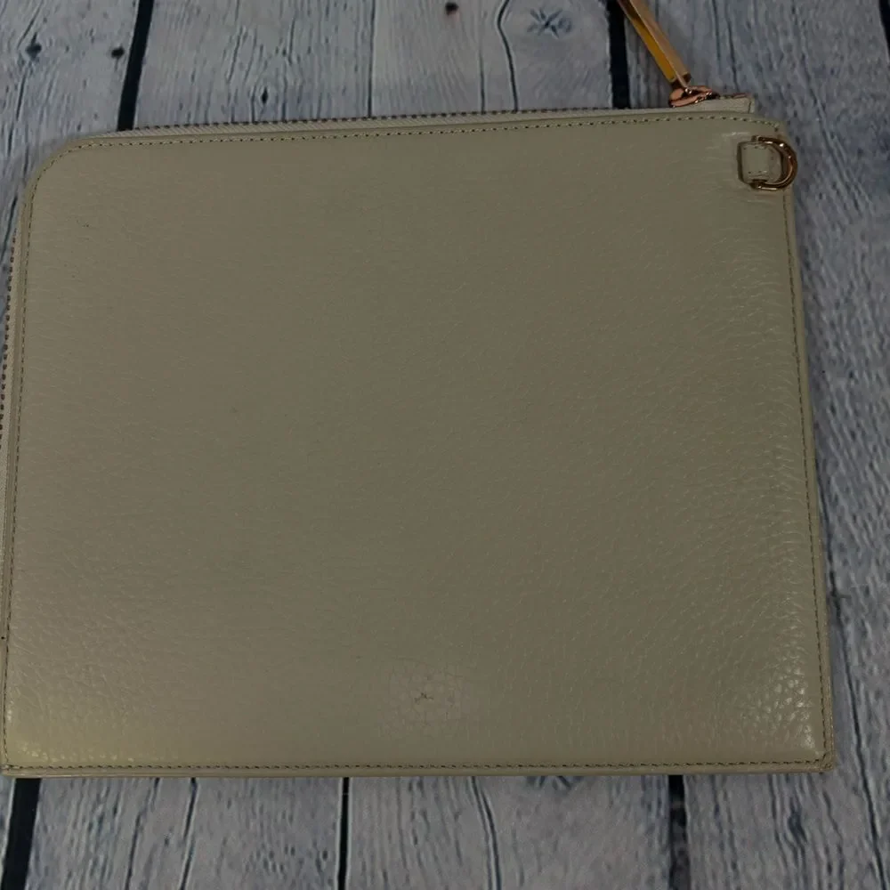 Dagne Dover Minimalist Quiet Luxury Classic Preppy Sand Elle Leather Clutch